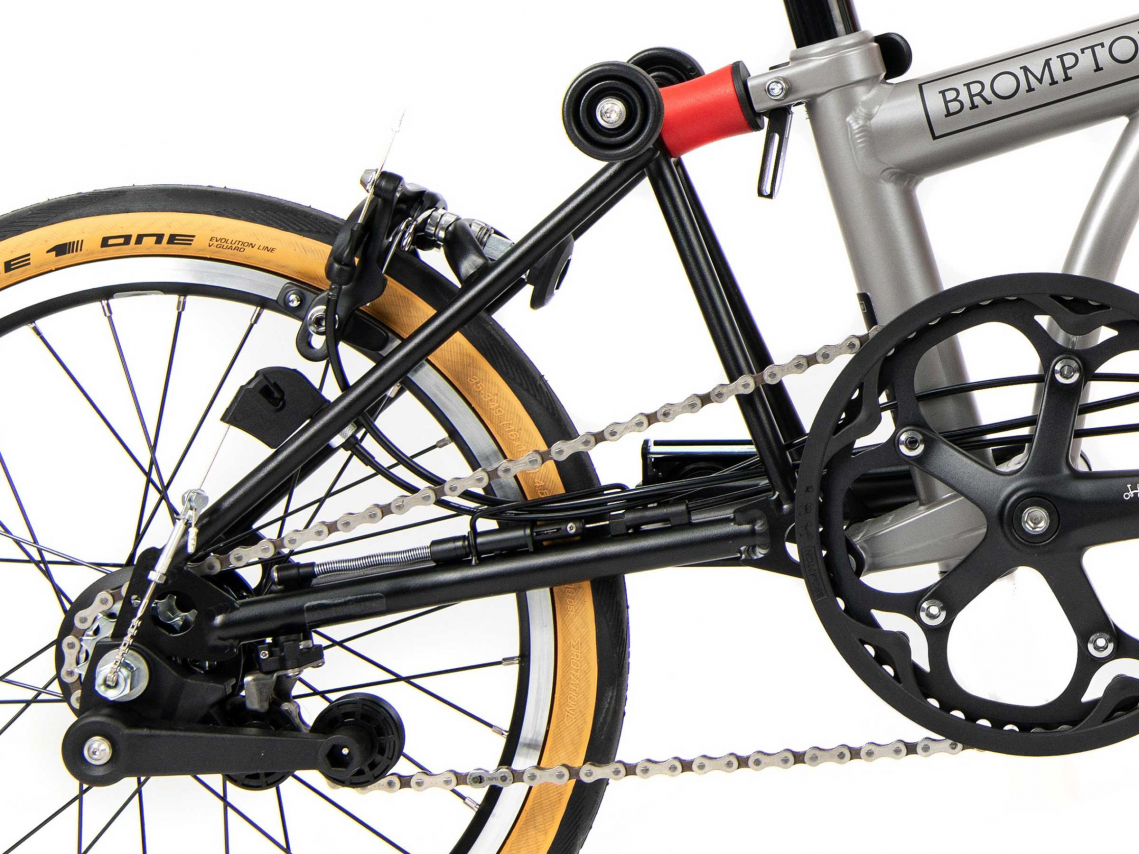 Brompton Achterframe Titanium Glansgelakt Zwart