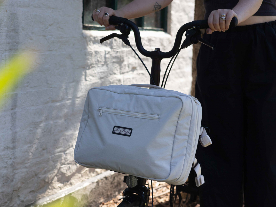 Brompton Backpack Medium Ivory