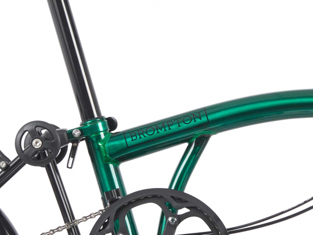 Brompton P Line Urban Hoog met Rack Emerald Lacquer