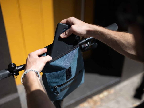 Brompton Waterproof Pouch Cobalt