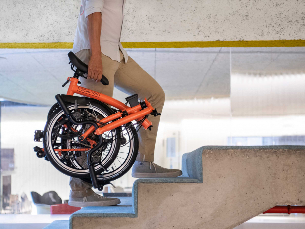 Brompton C Line Explore Hoog Rack Vuur Koraal