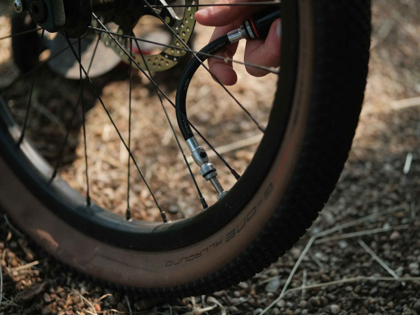 Brompton - Lezyne Pomp Zwart incl. Bevestigingen