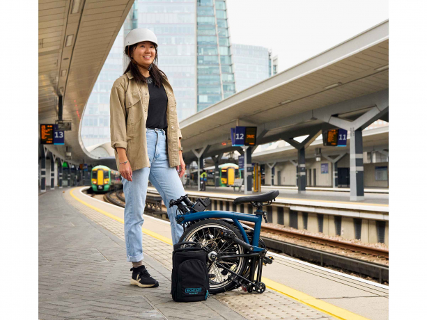 Brompton Electric C Line Urban M4L Ocean Blue