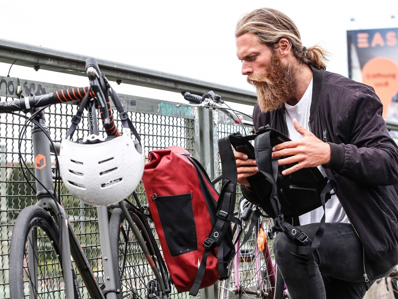 Ombouw Vario fietstas naar Vario rugzak